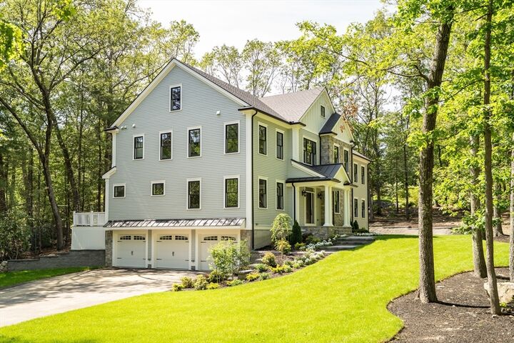 Property Photo:  18 Heritage Dr  MA 02420 