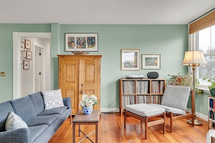 Property Photo:  66 Reed St Ct 3  MA 02140 