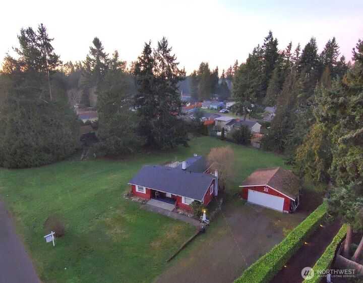 Property Photo:  7707  203rd Street SW  WA 98026 