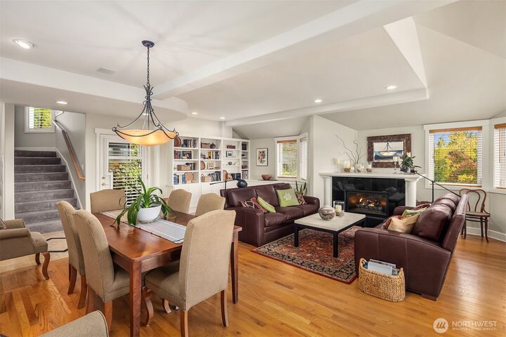 Property Photo:  4411 NE 90th Street  WA 98115 