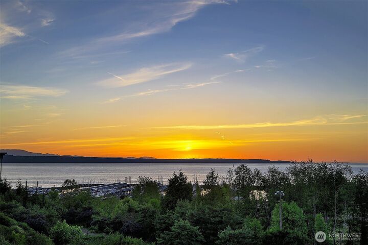 Property Photo:  61  Pine Street 216  WA 98020 