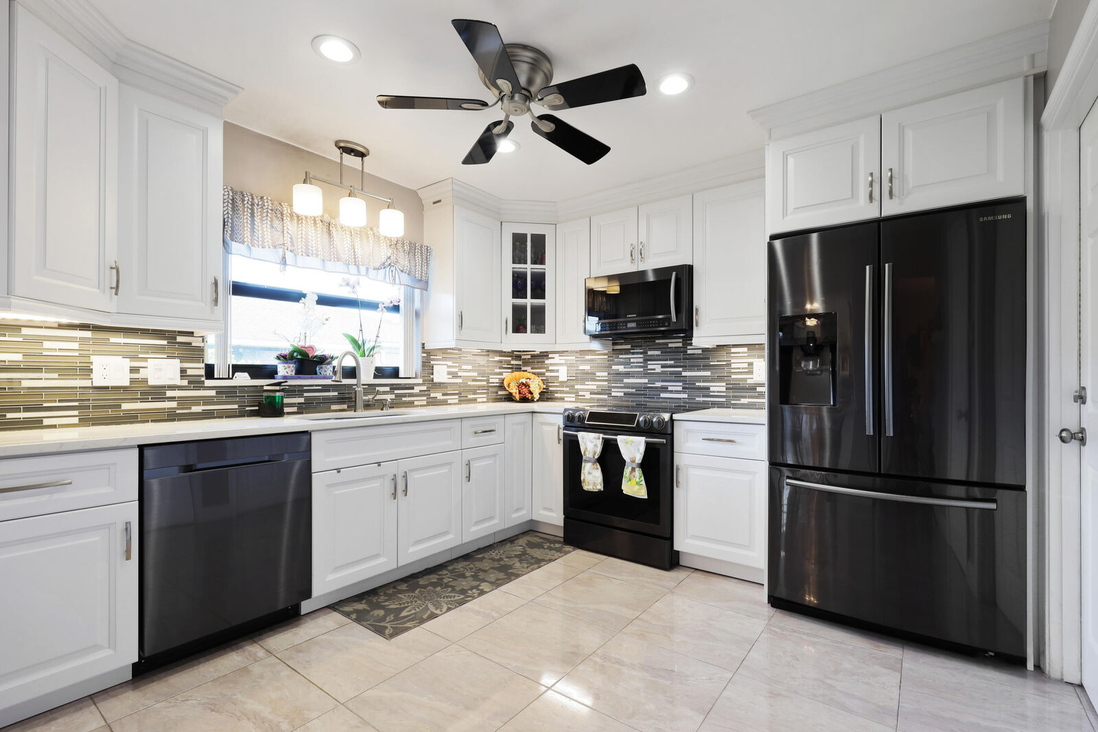 Property Photo:  9860 Chestnut Tree Terrace A  FL 33436 