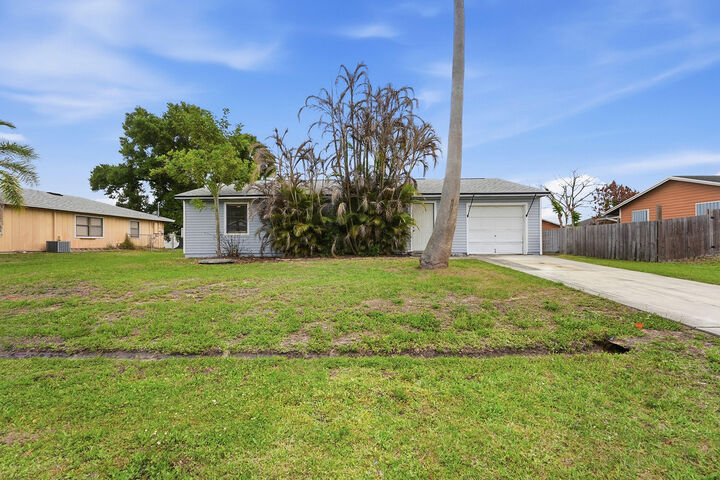 Property Photo:  1809 SW Morelia Lane  FL 34953 