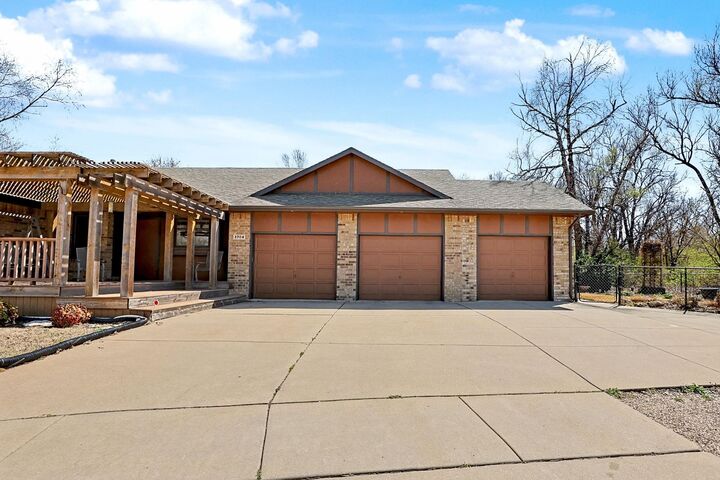 Property Photo: 3704 N Smyser Ct KS 67204