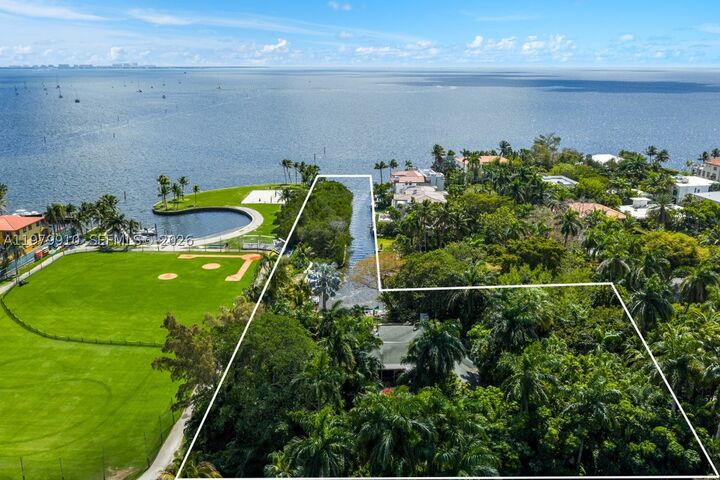 Property Photo: 3373 Poinciana Ave FL 33133