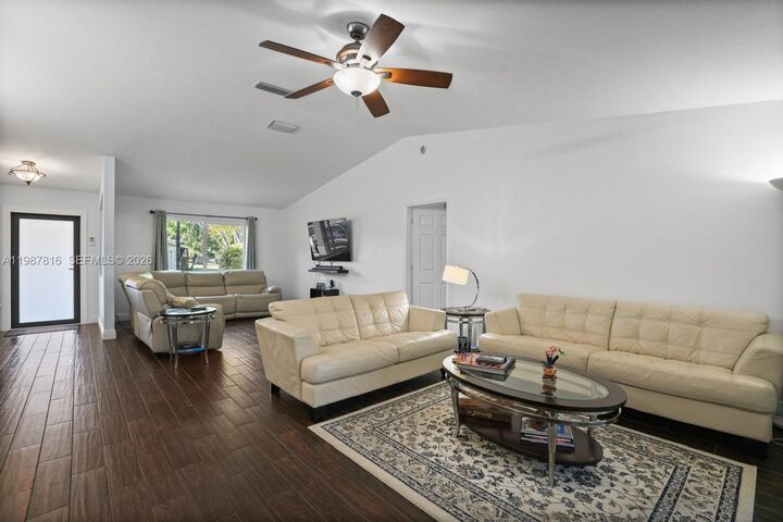 Property Photo: 16941 Royal Poinciana Dr FL 33326