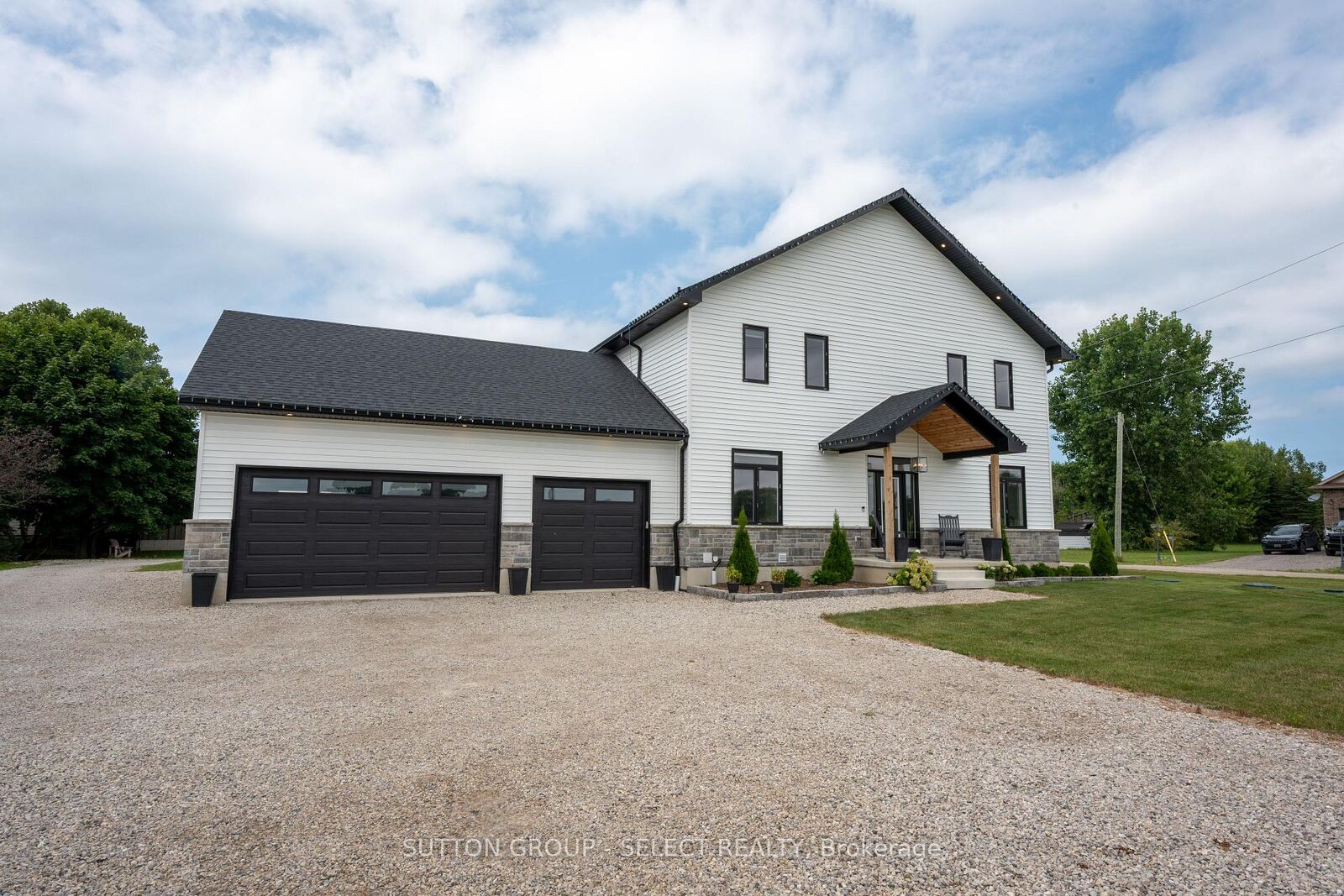 Property Photo: 33977 Kildeer Drive ON N0M 1N0