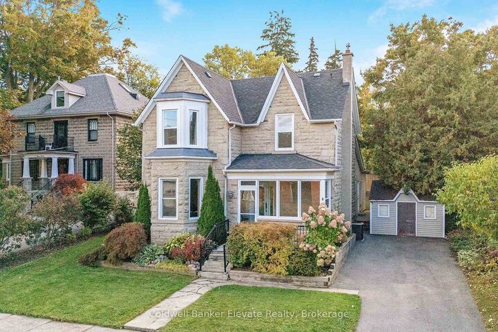 Property Photo:  6 Queen Street  ON L7G 2E4 