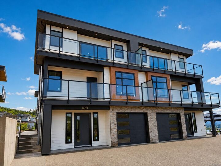 Property Photo: 1203 Viewtop Rd BC V9L 0H7