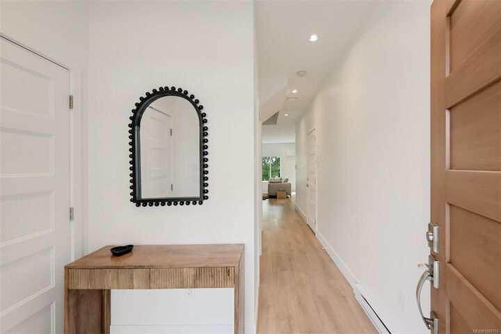Property Photo: 953 Echo Valley Pl BC V9B 0G4