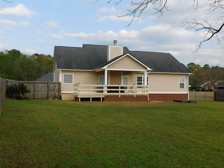 Property Photo: 252 Hawkstead Drive GA 31763