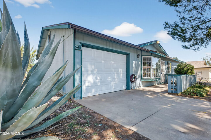 Property Photo:  250 Kearny Way  AZ 86326 