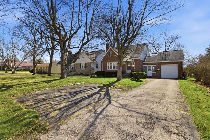 Property Photo: 1115 Broad St OH 44805