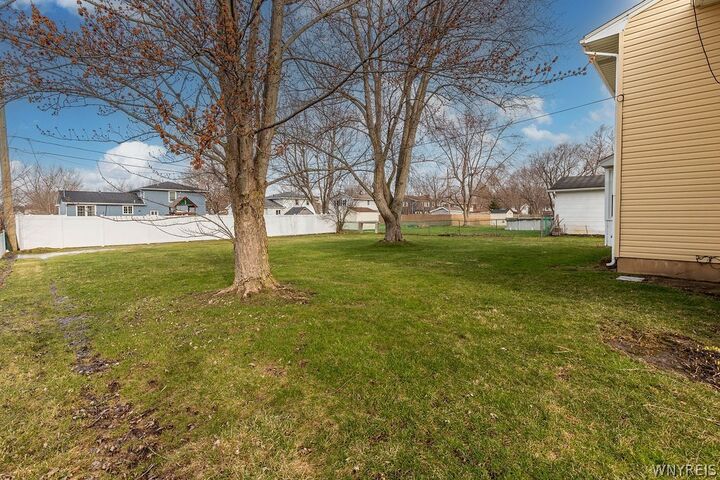 Property Photo: 928 Baseline Road NY 14072