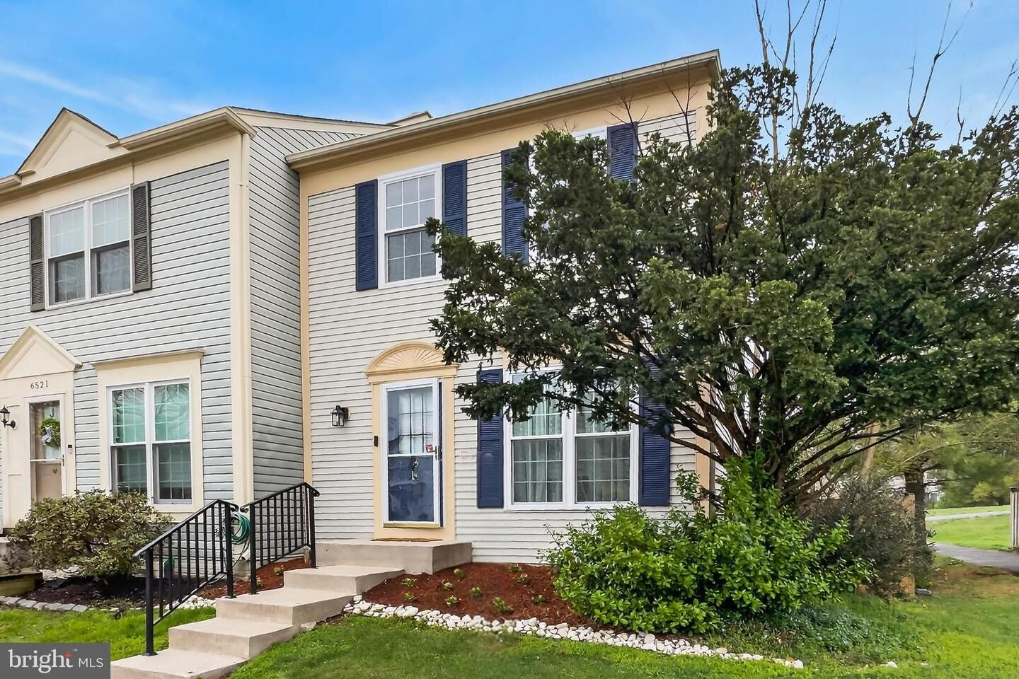 Property Photo:  6523 Old Carriage Lane  VA 22315 