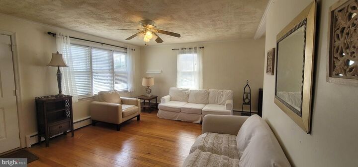 Property Photo: 808 Kenyon Lane DE 19711