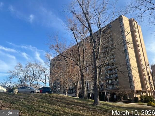 Property Photo:  6100 Westchester Park Drive 707  MD 20740 