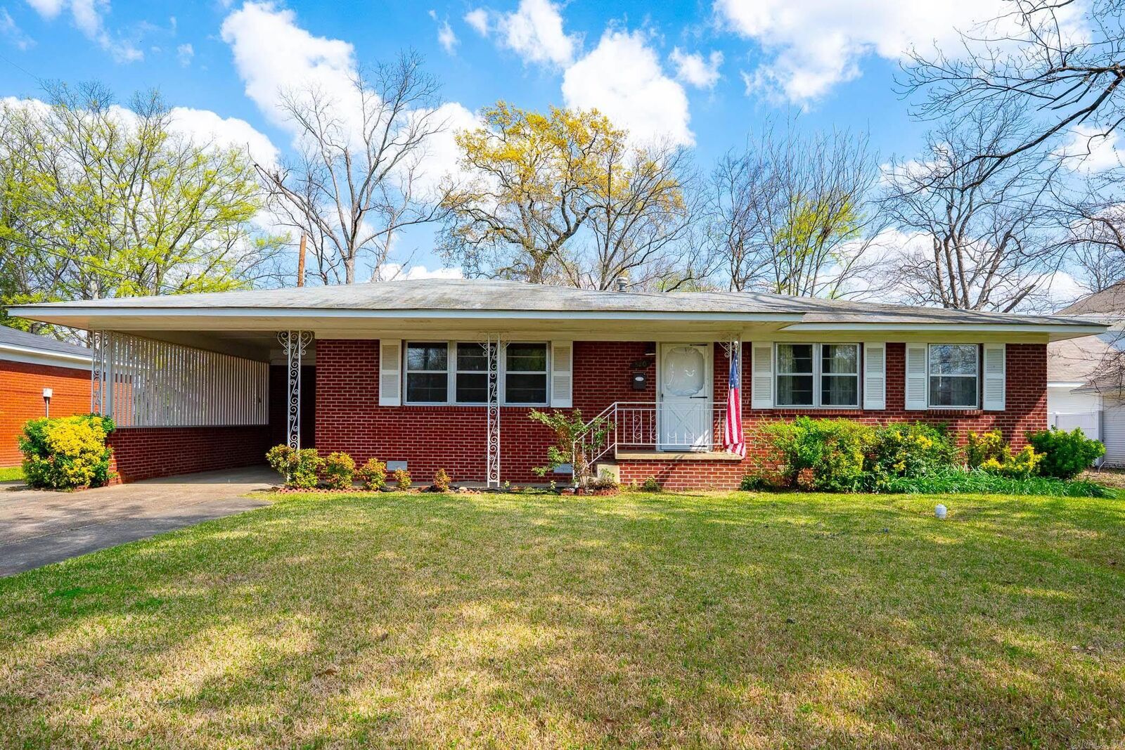 Property Photo:  820 Ash Street  AR 72034 