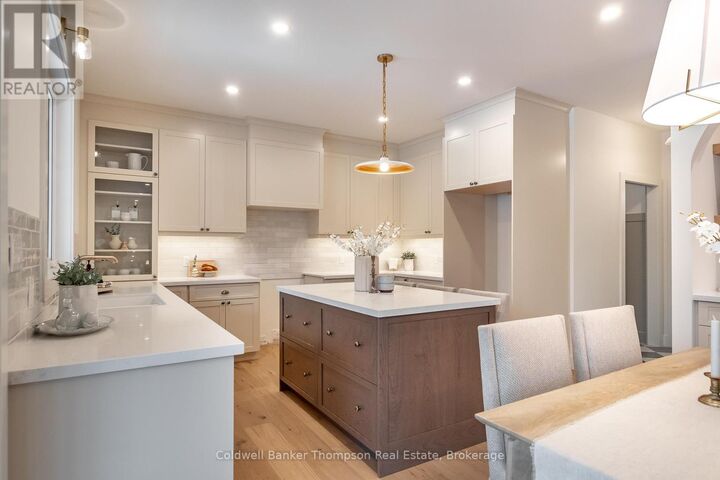 Property Photo:  43 Bethune Road North  ON P1H 2J2 