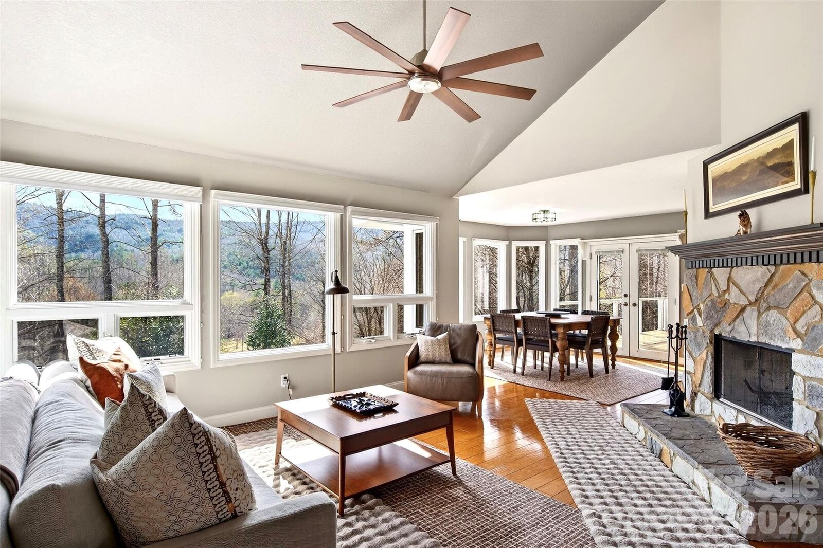 Property Photo: 525 Blue Ridge Drive N NC 28752