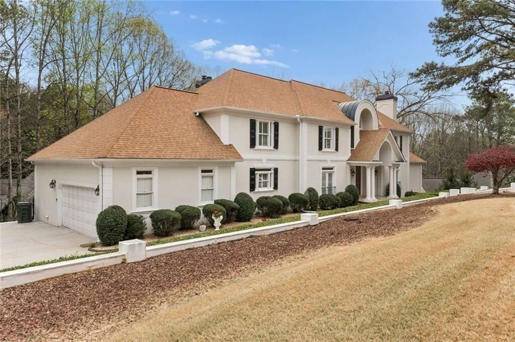 Property Photo:  8500 Valemont Drive  GA 30350 