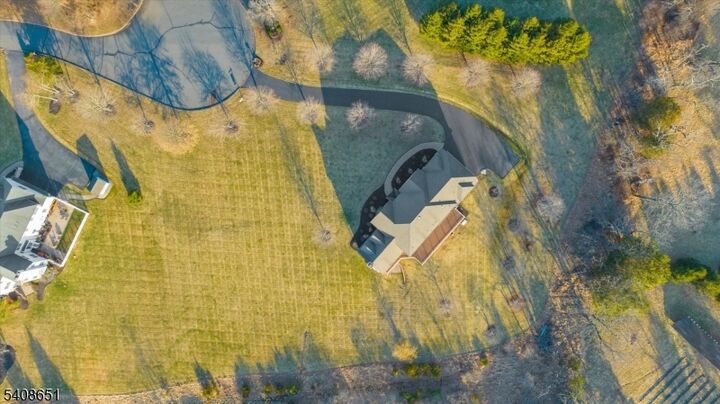 Property Photo: 4 Steinbeck Ct NJ 08848