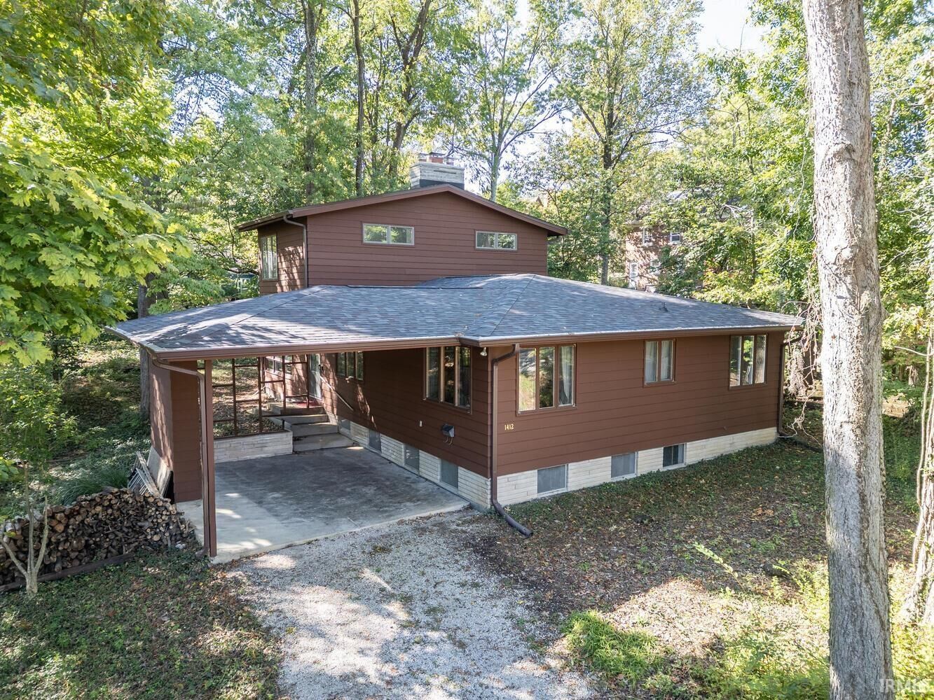 Property Photo:  1412 E 2 Street  IN 47401 