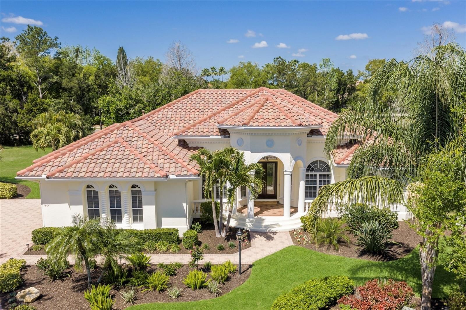 Property Photo:  7804 Rosehall Cove  FL 34202 