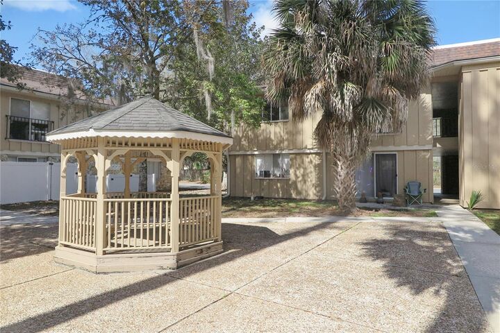 Property Photo: 507 NW 39th Drive 210 FL 32607