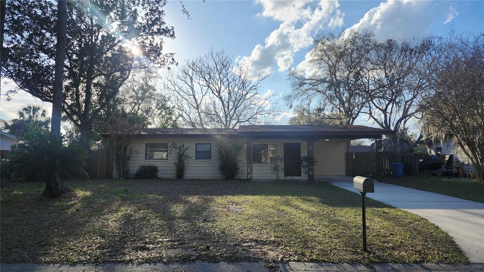 Property Photo:  908 Westmore Avenue  FL 33510 