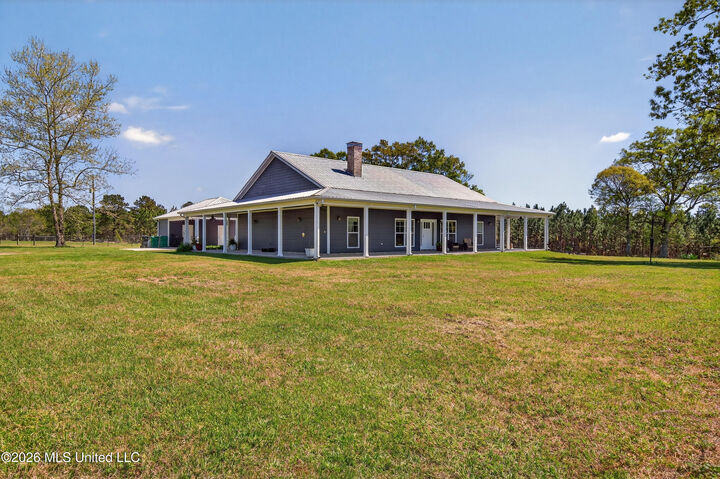 Property Photo:  28000 Eugene E Ladner Road  MS 39573 