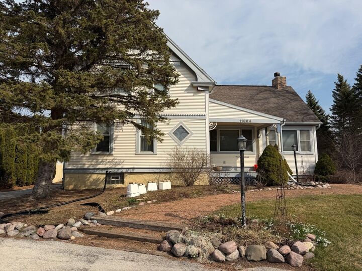 Property Photo:  11004 N Range Line Rd  WI 53092 