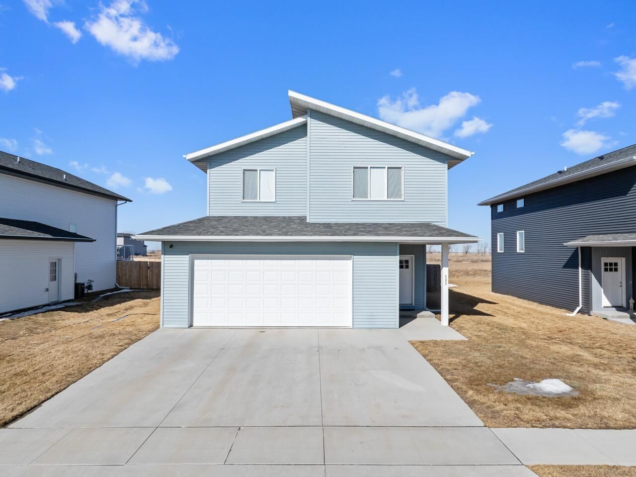 Property Photo: 505 Downing St ND 58785