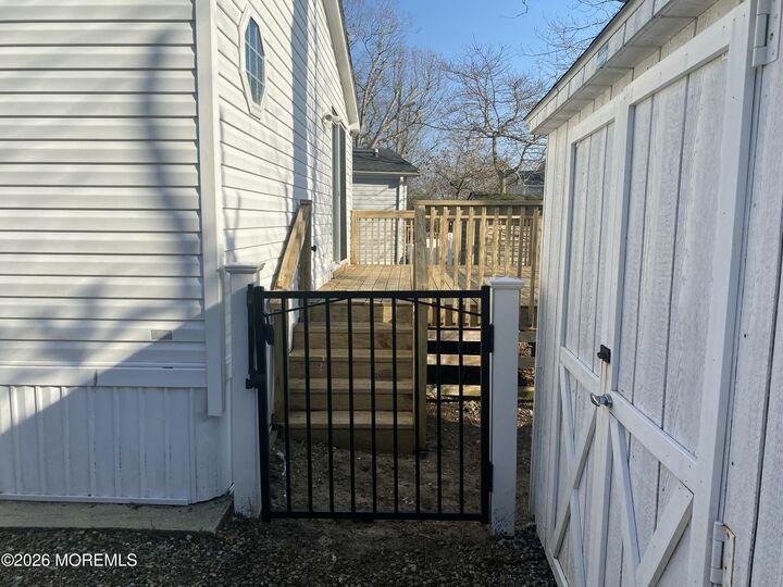 Property Photo:  11 Oak Tree Lane  NJ 08050 