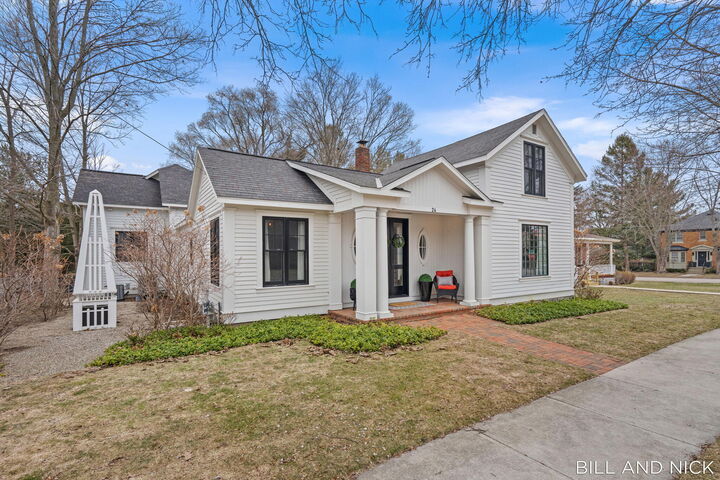 Property Photo:  24 Chestnut Street  MI 49406 