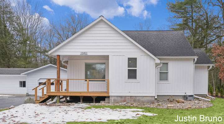 Property Photo:  15952 Groesbeck Street  MI 49417 