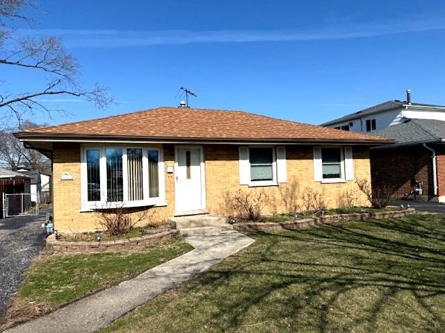 Property Photo:  6048 Washington Street  IL 60415 