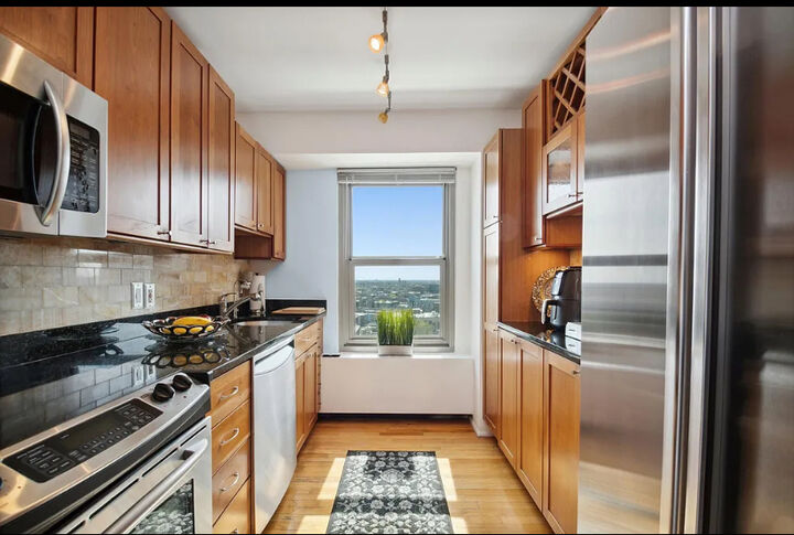 Property Photo:  3600 N Lake Shore Drive 1624  IL 60613 