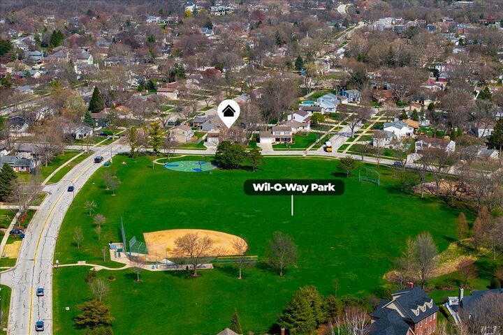 Property Photo:  208 S Birchwood Drive  IL 60540 