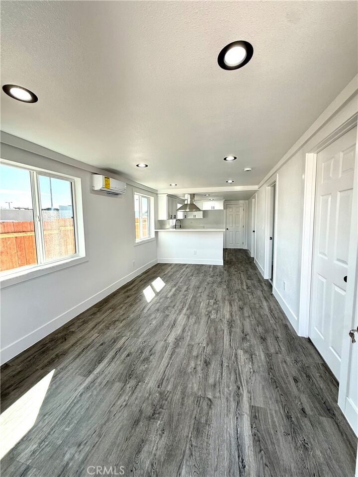 Property Photo:  2368 E 107 Th St  CA 90002 