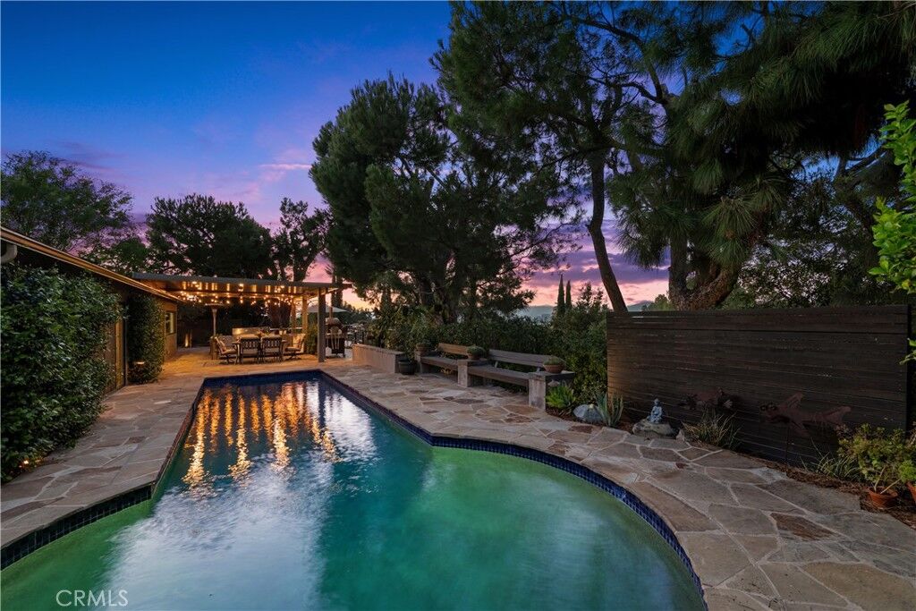 Property Photo:  4556 Poe Avenue  CA 91364 