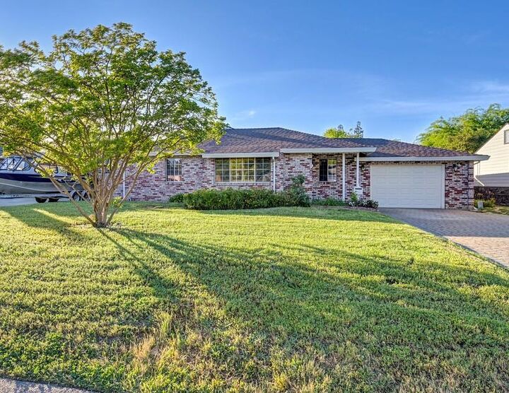 Property Photo: 2633 Granite Way CA 95821