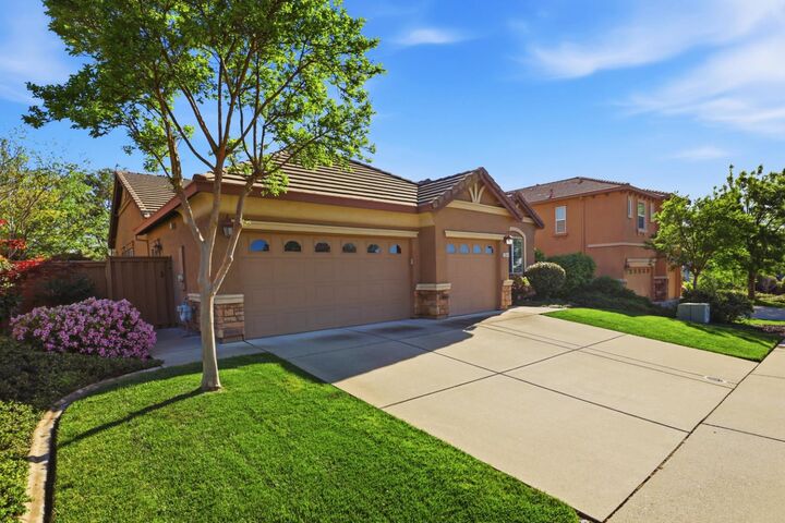 Property Photo:  2069 Tracy Court  CA 95630 