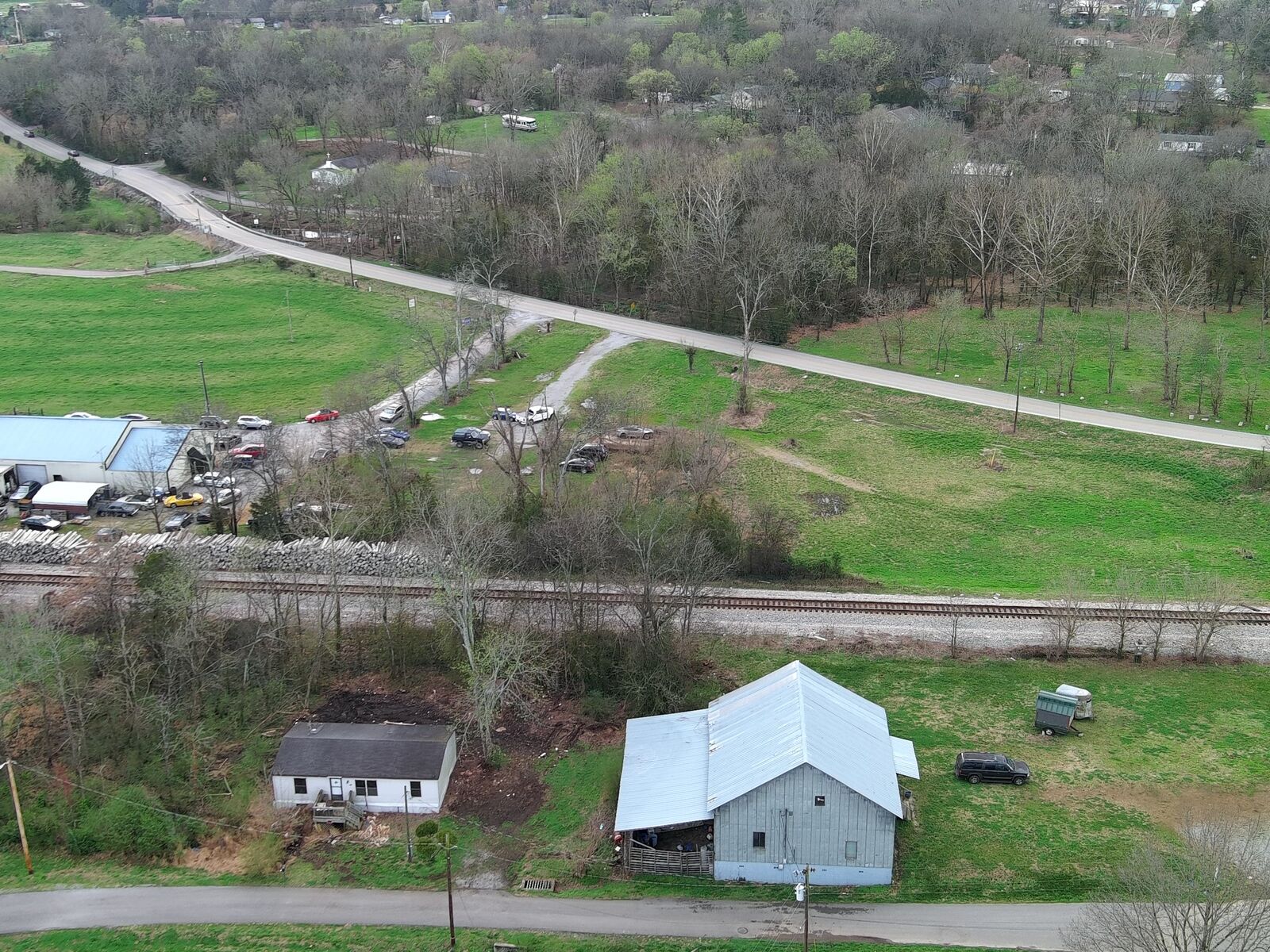 Property Photo:  104 Hinkle Hill St E  TN 37020 