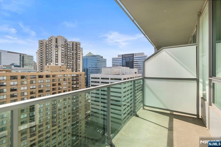 Property Photo:  20 Newport Parkway 2306  NJ 07310 