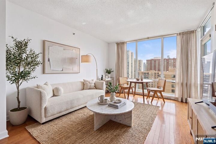 Property Photo:  20 Newport Parkway 2306  NJ 07310 