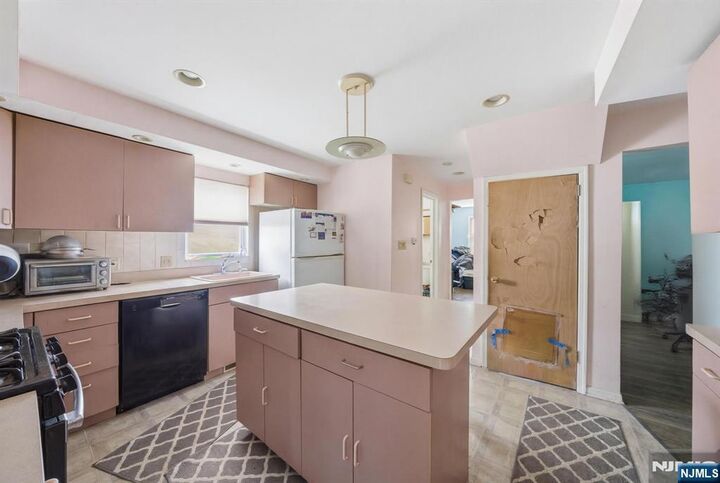 Property Photo:  106 Summit Avenue  NJ 07003 