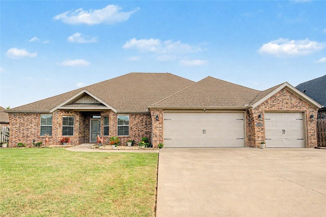 Property Photo:  1220 Brandon Way  AR 72713 