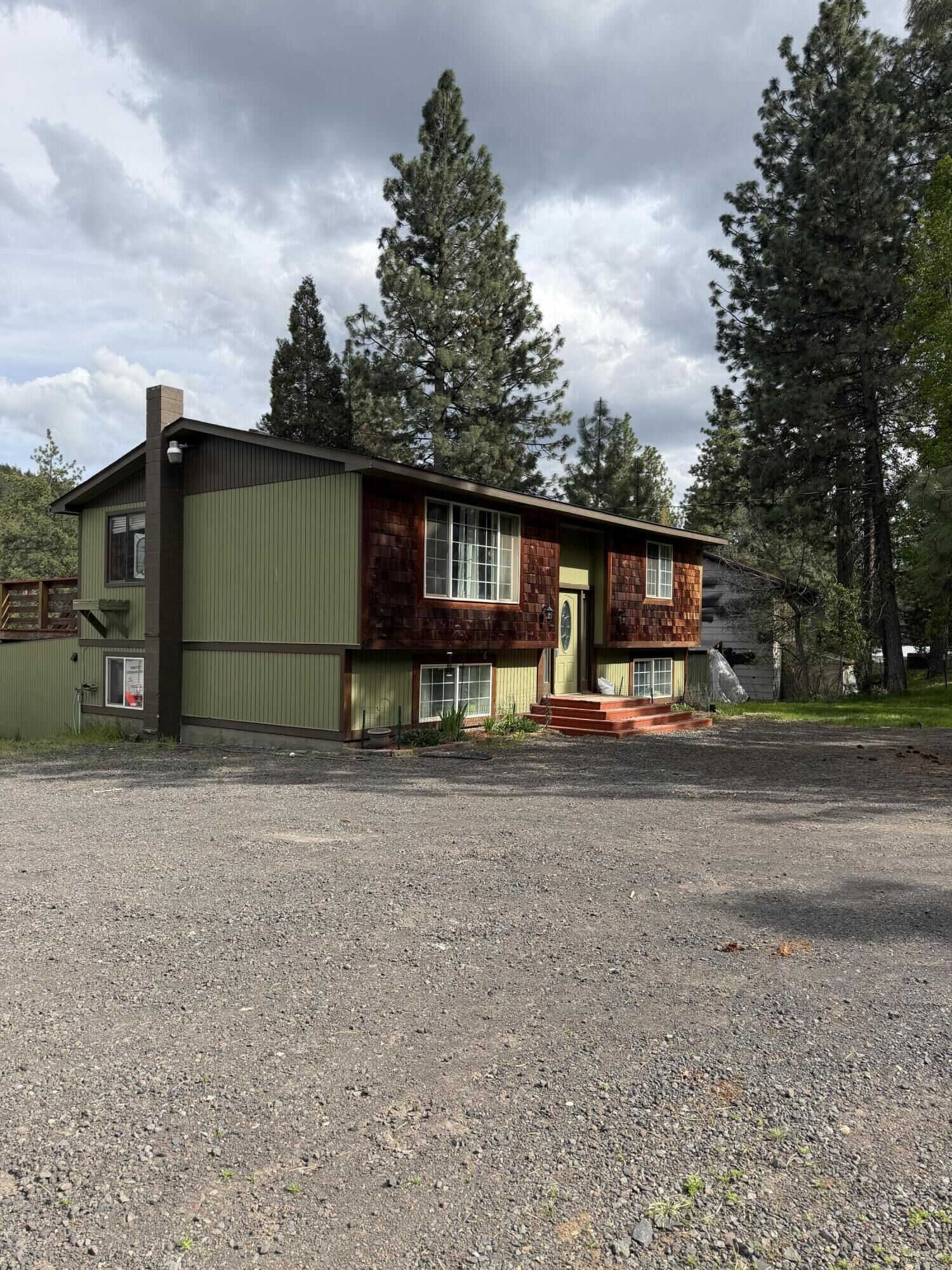 Property Photo: 8511 McLaughlin Lane OR 97601