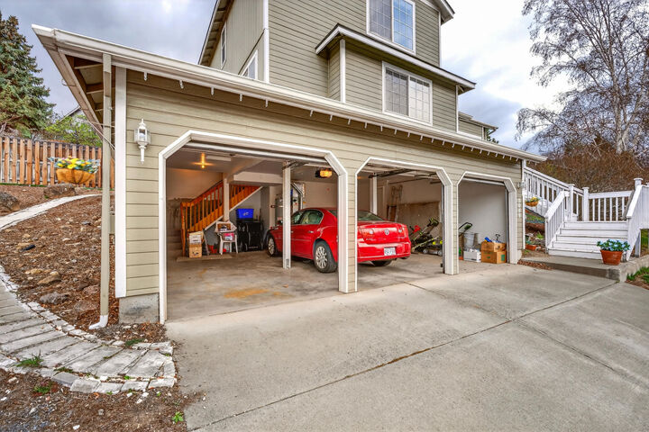 Property Photo: 3059 SW 36th Street OR 97756